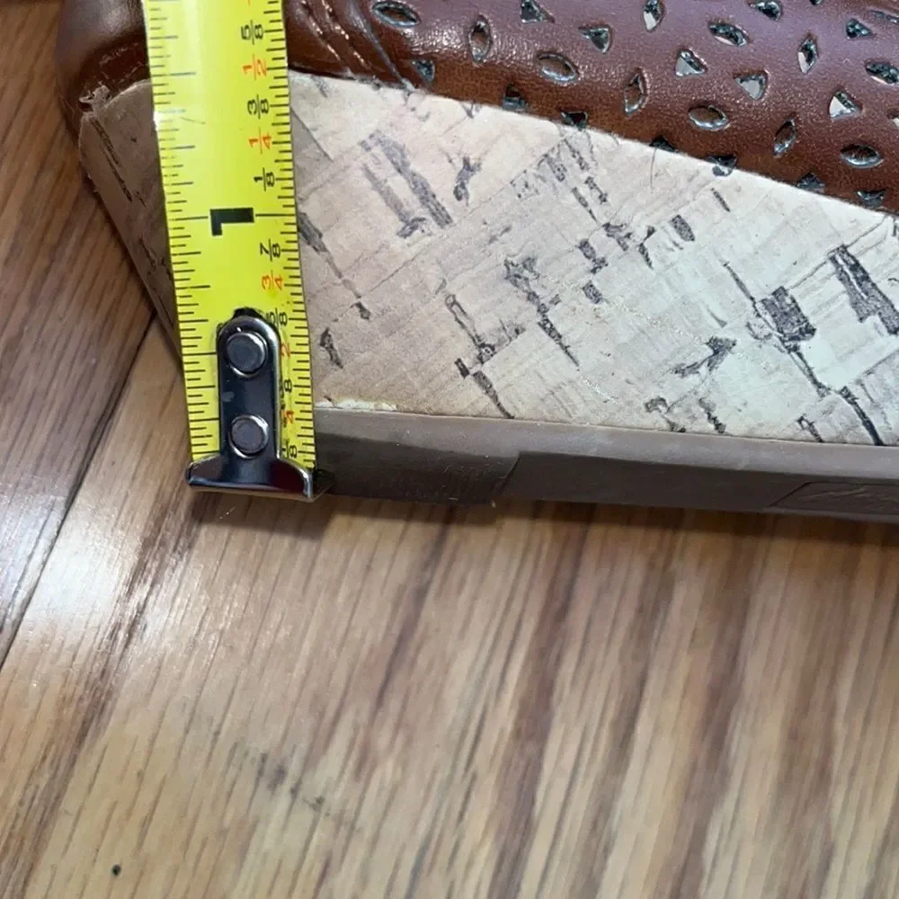 Dexter gently worn